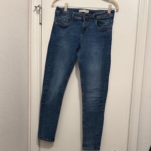 Zara Women's Blue Skinny Jeans